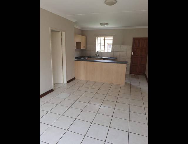 1 BEDROOM PROPERTY TO RENT IN SILVER LAKES